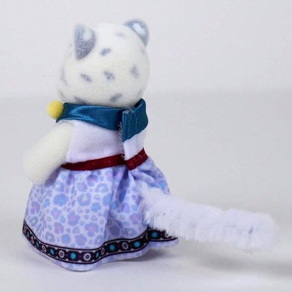 Calico Critters Sylvanian Families FS-55 Snow Leopard Mother - Picture 7 of 7